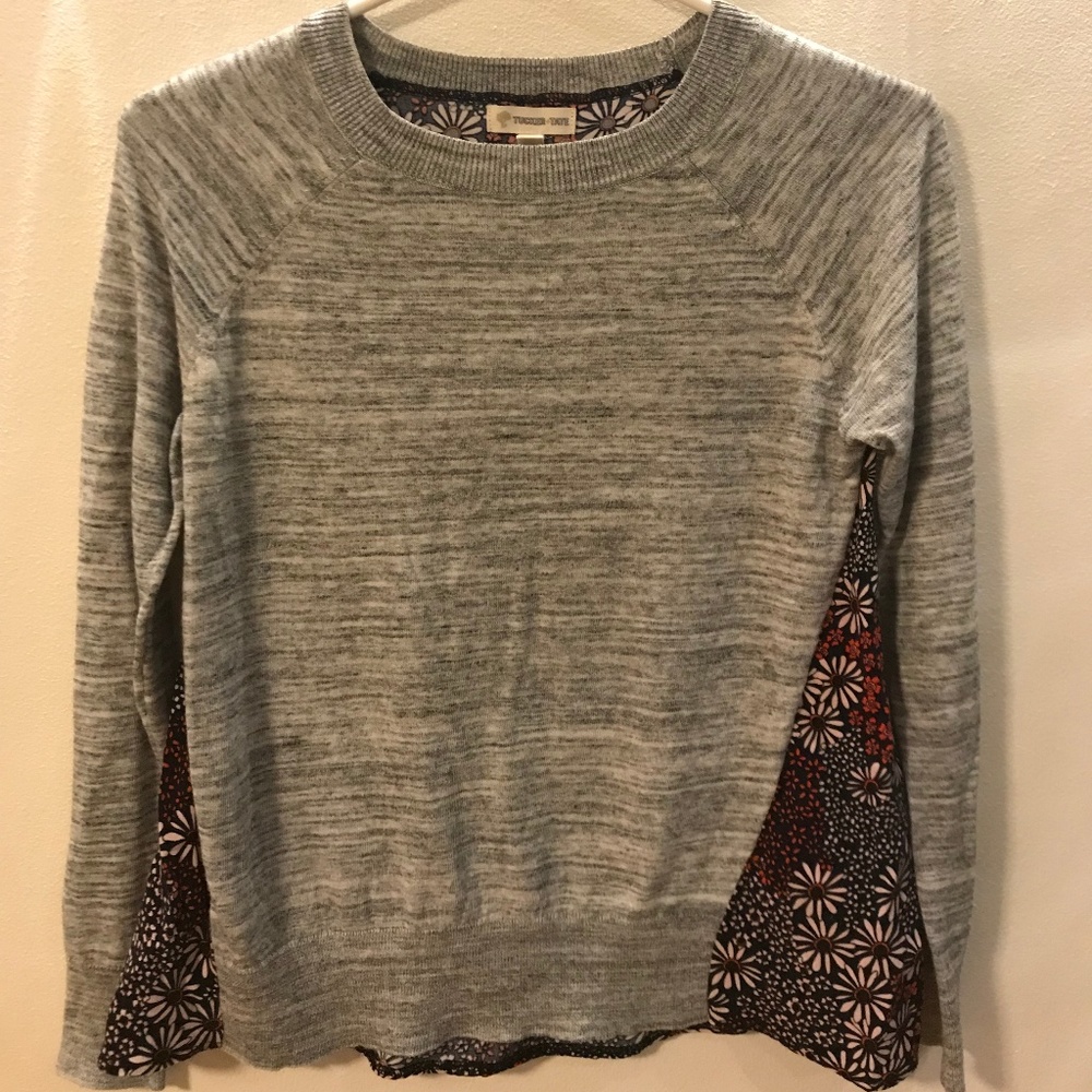 Knit and Floral Sweater Top